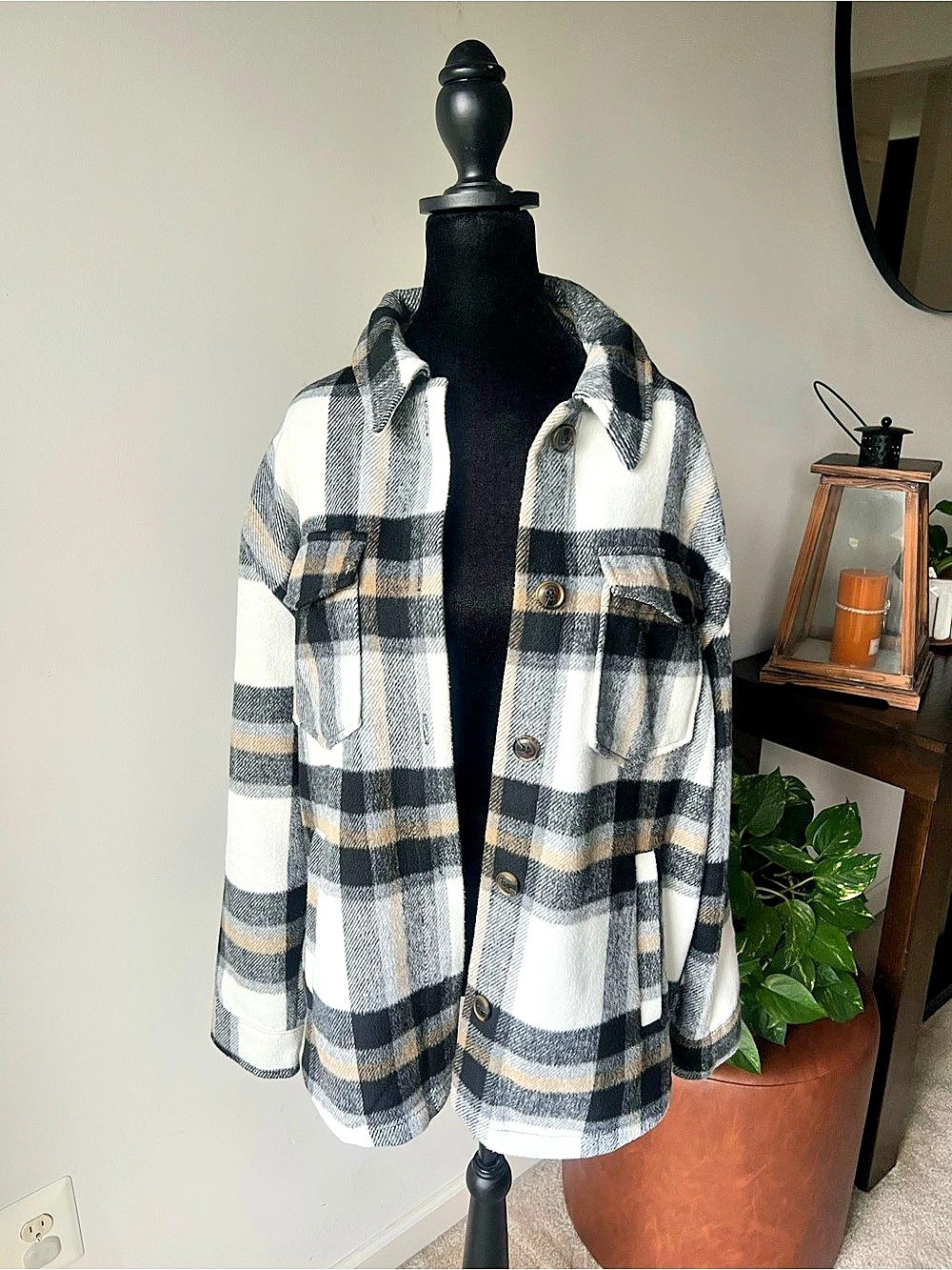 Love Tree Plaid Shacket in Black & White Size Medium
